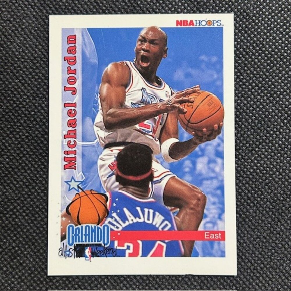 1992-93 NBA HOOPS Michael Jordan #298 Chicago Bulls HOF